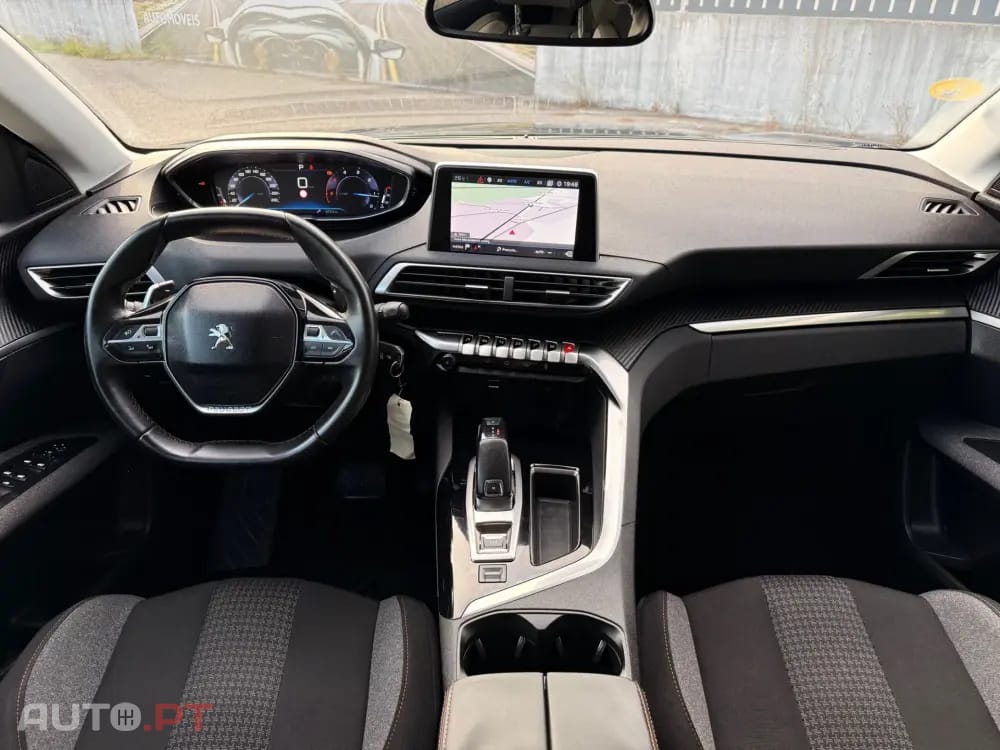 Peugeot 3008 1.6 BlueHDi Allure EAT6