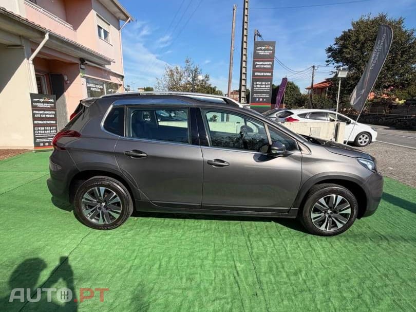Peugeot 2008 1.2 PureTech Allure