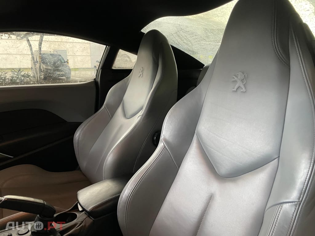 Peugeot RCZ 1.6 200 THP