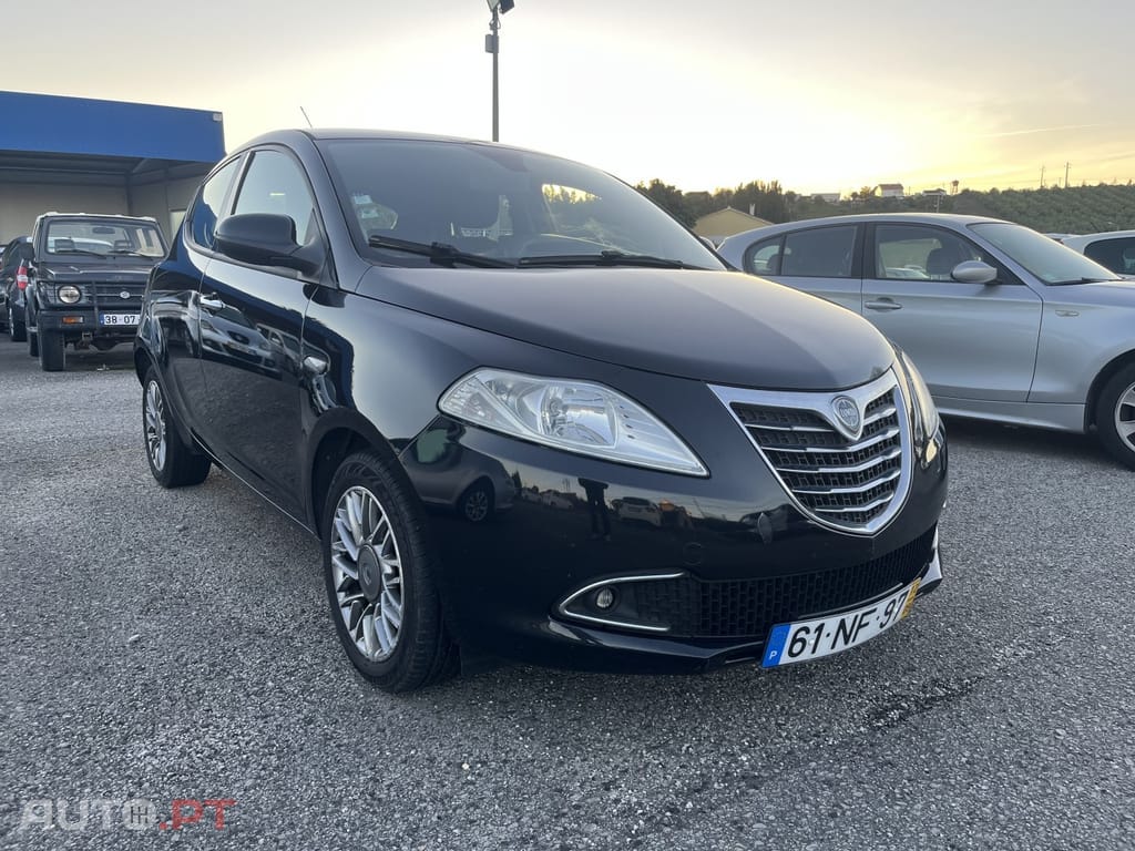 Lancia Ypsilon 1.3 M-jet S&S Gold
