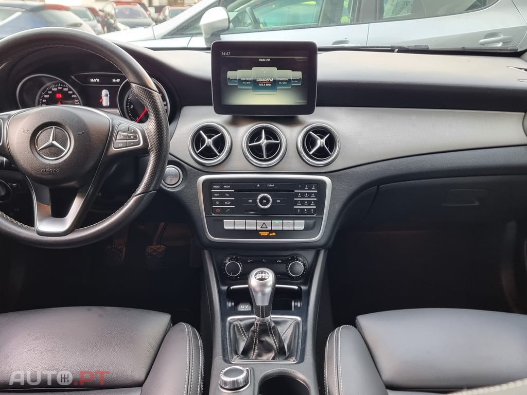 Mercedes-Benz CLA 180 d