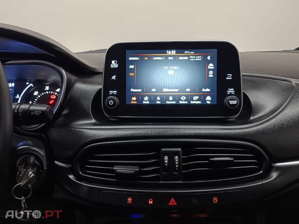 Fiat Tipo 1.6 M-Jet Lounge 