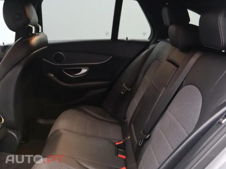 Mercedes-Benz C 300 BlueTEC Hybrid AMG Line
