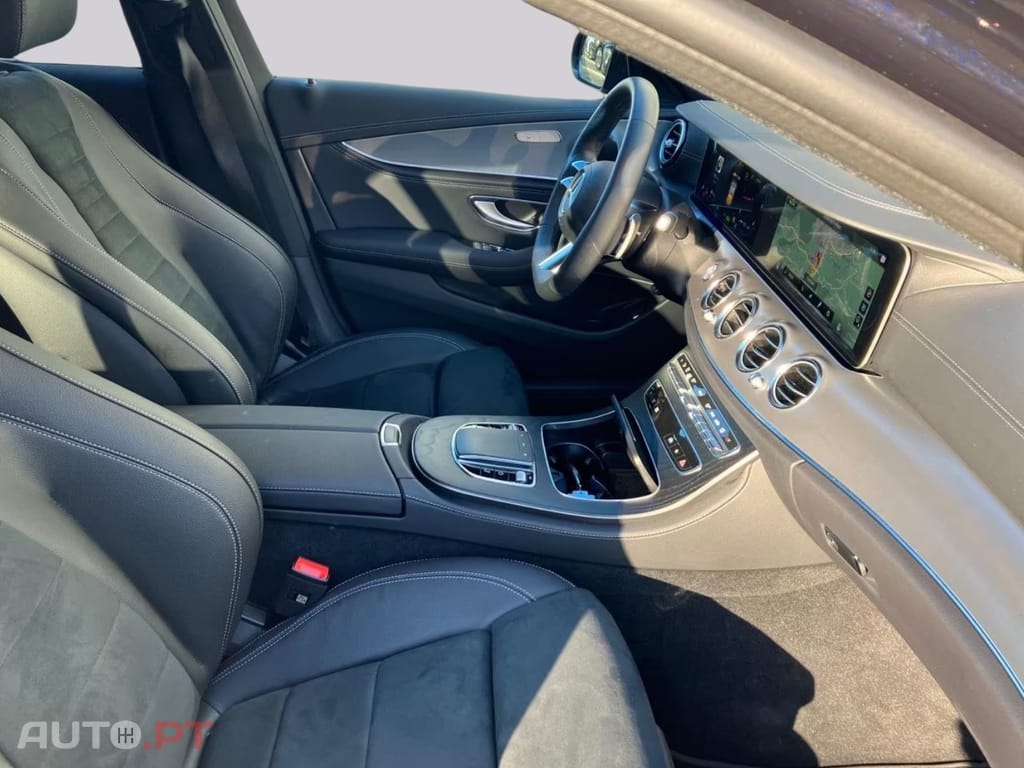Mercedes-Benz E 220 I.V.A DEDUTÍVEL d AMG