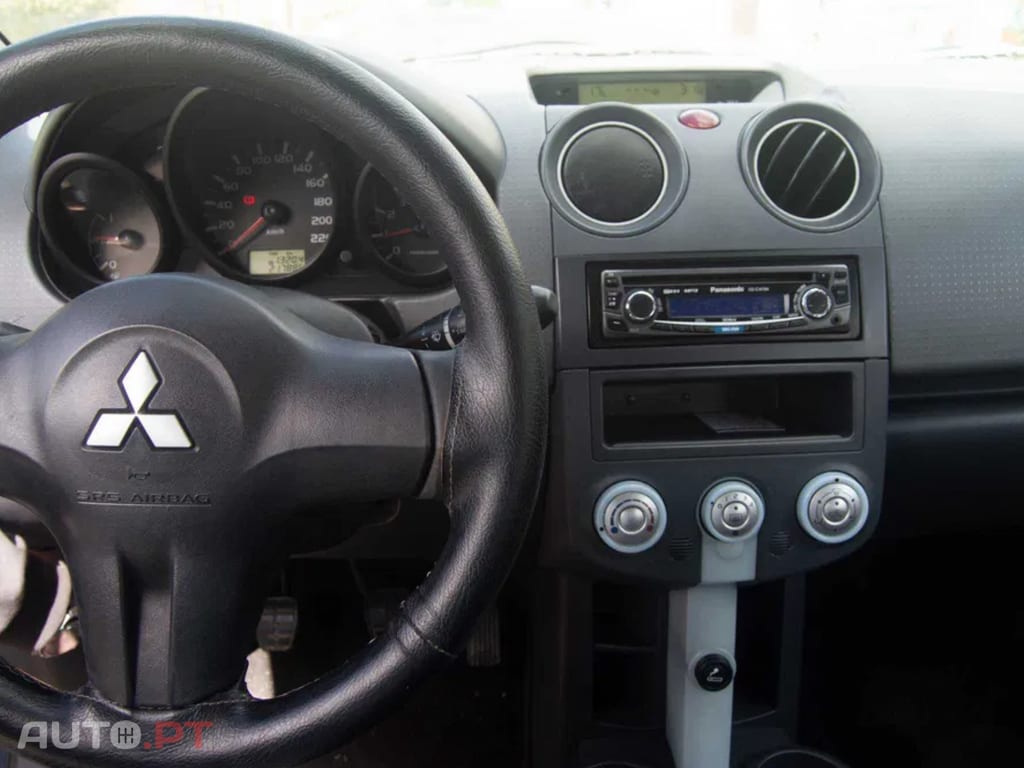 Mitsubishi Colt VI