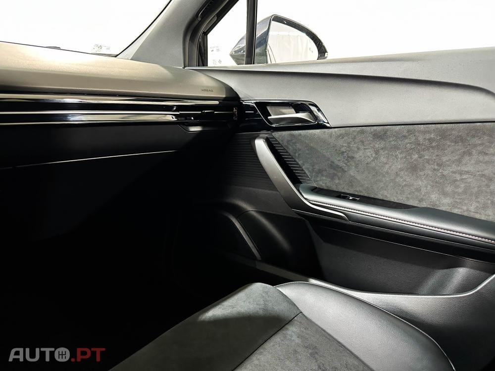 MG MG4 64 kWh XPower Luxury