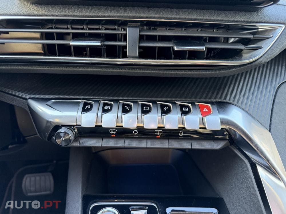 Peugeot 5008 1.2 Hybrid Allure Pack e-DCS6