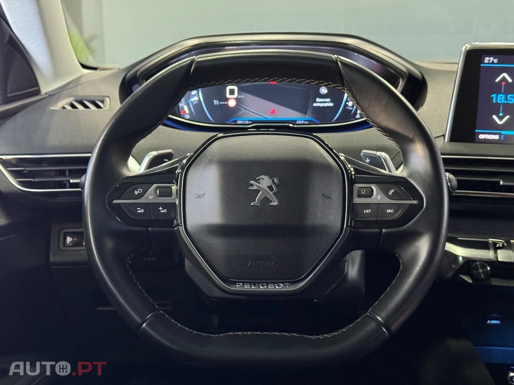 Peugeot 5008 1.2 PureTech Allure EAT8 — fotografia 4