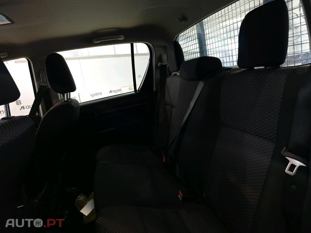 Toyota Hilux HILUX 2.4 D-4D 4WD CD