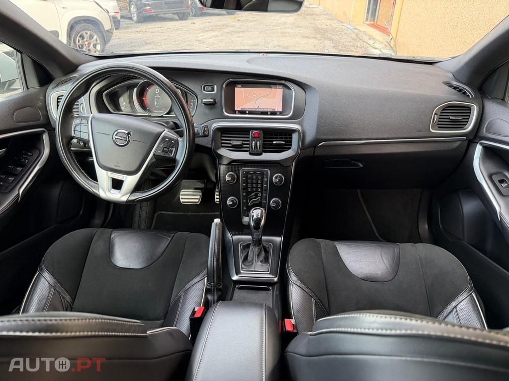 Volvo V40 2.0 D3 R-Design Geartronic