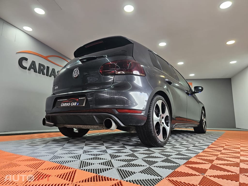 Volkswagen Golf 2.0 GTI DSG