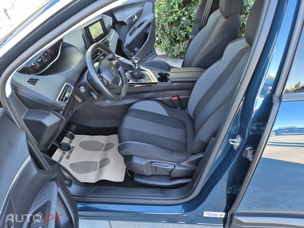 Peugeot 3008 1.5 BlueHDi Active Pack