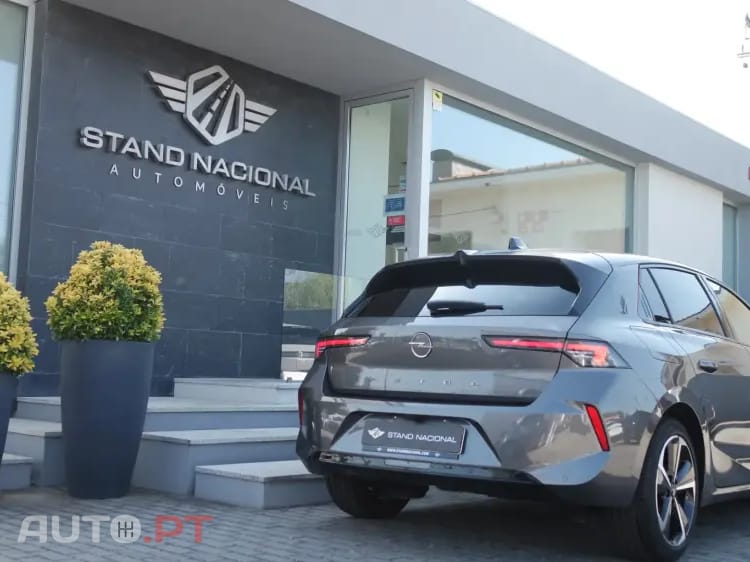 Opel Astra 1.5 D Elegance Aut.