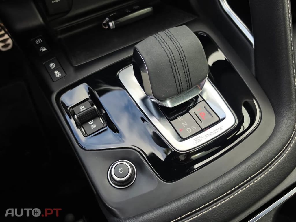 Jaguar E-Pace 1.5 P300e R-Dynamic S AWD Aut.