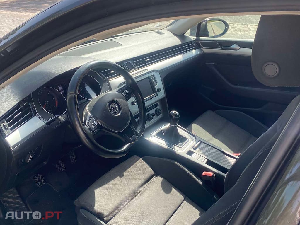 Volkswagen Passat Confortline