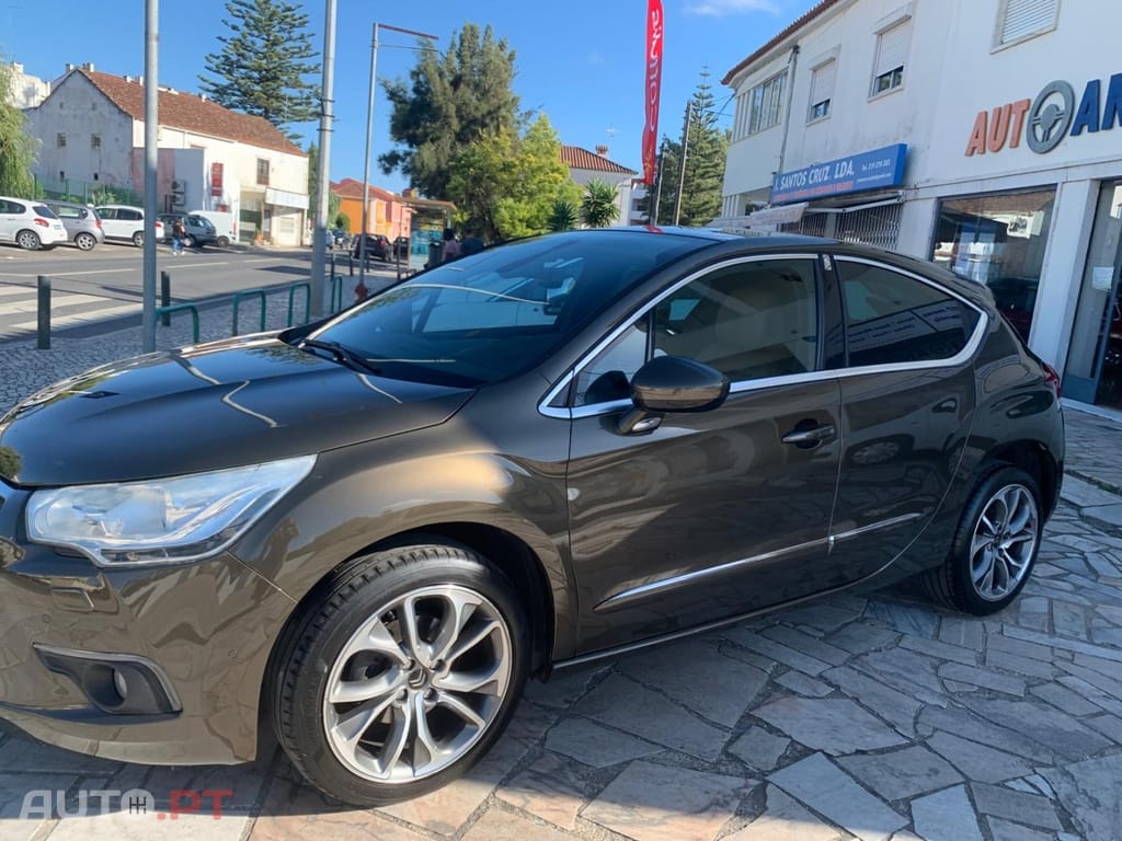 Citroen DS4 1.6 e-HDi So Chic CMP6