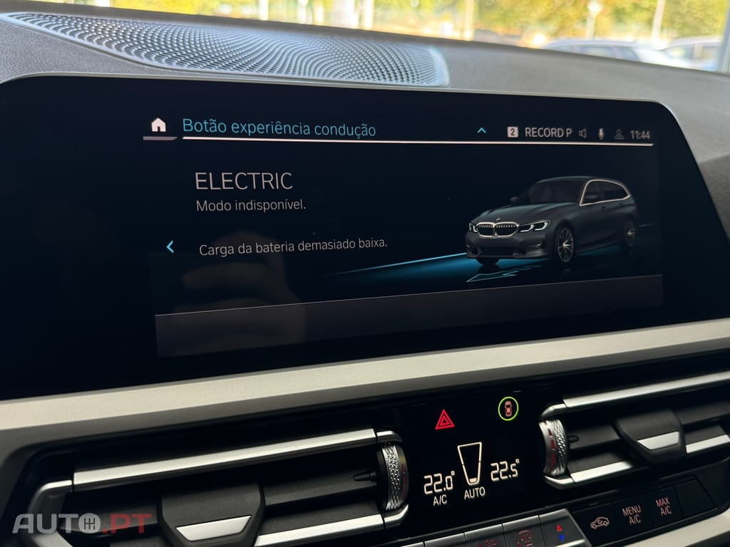 BMW 320 e Touring Auto