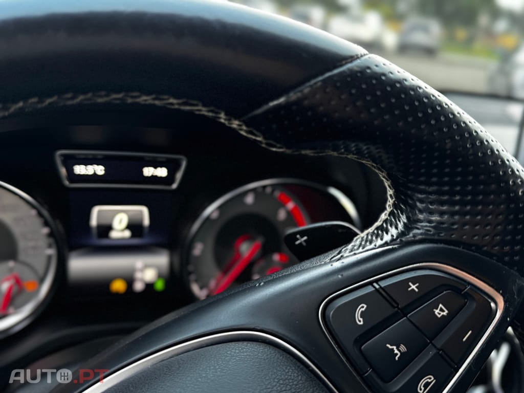 Mercedes-Benz CLA 180 d 7G-DCT Urban