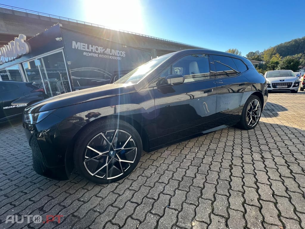 BMW iX xDrive50
