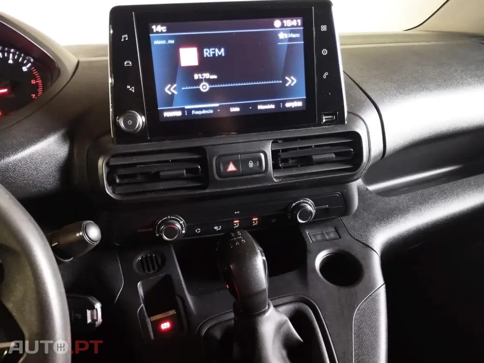 Peugeot Partner 1.5 Blue-HDI Premiun 3Lug