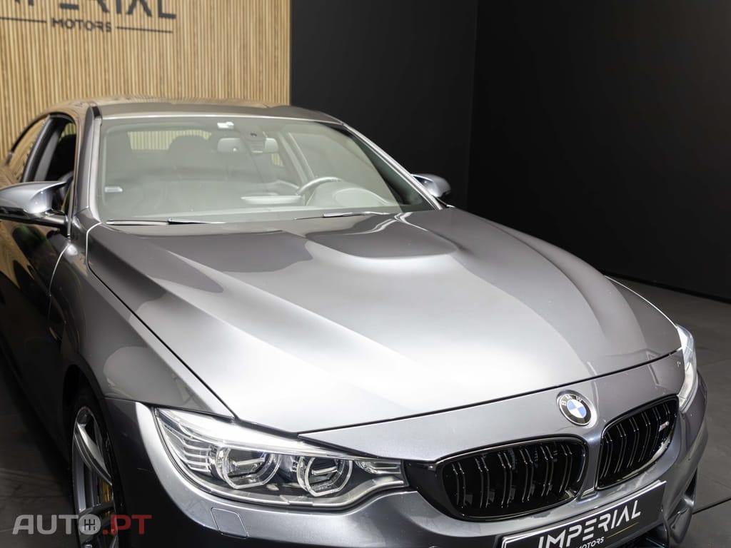 BMW M4 Auto