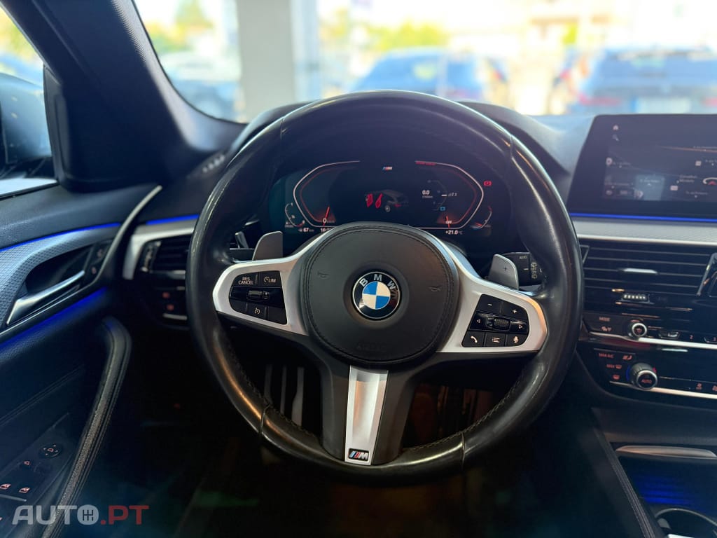 BMW 520 d Pack Desportivo M Auto