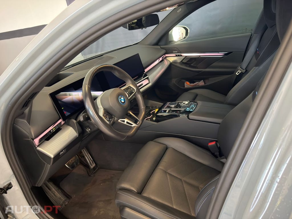 BMW i5 eDrive40 Pack Desportivo M Pro