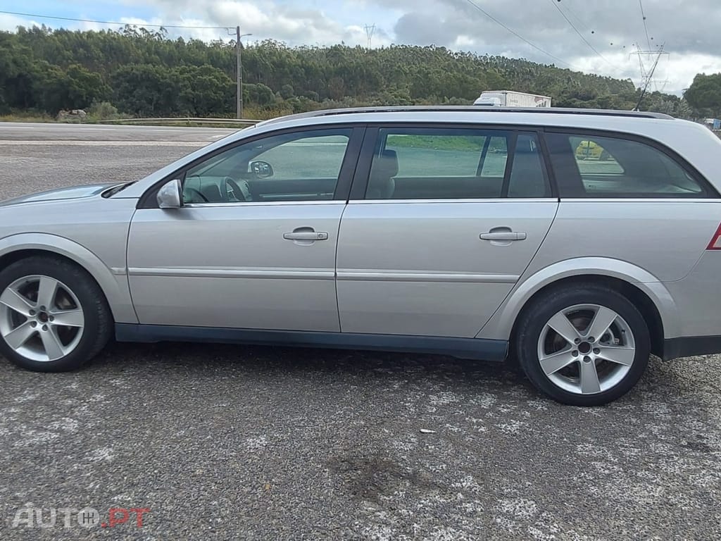 Opel Vectra Caravan 1.9 CDTi Comfort