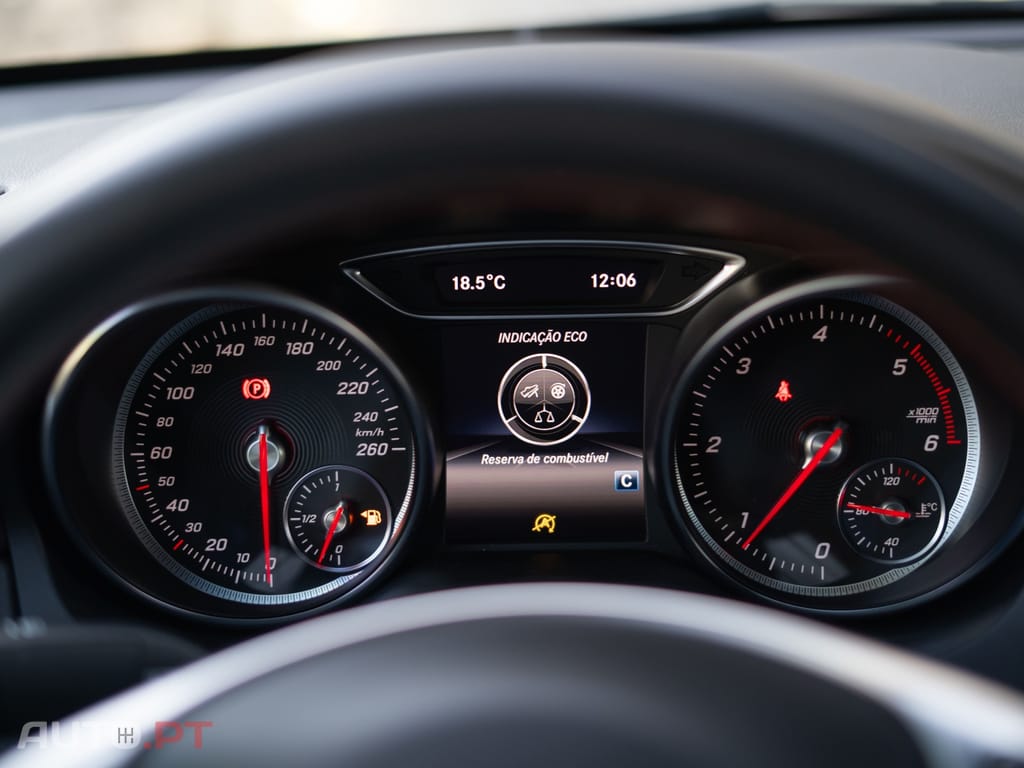 Mercedes-Benz CLA 180 d AMG Line