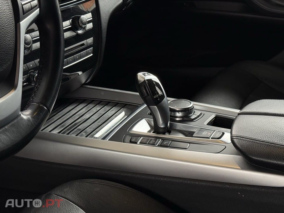 BMW X5 25 d sDrive Comfort 7L