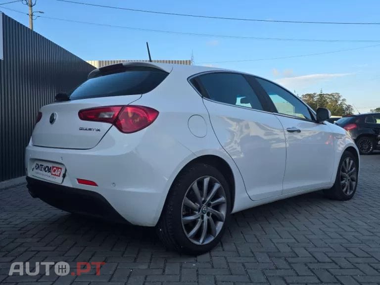 Alfa Romeo Giulietta 1.6 JTDM Sport