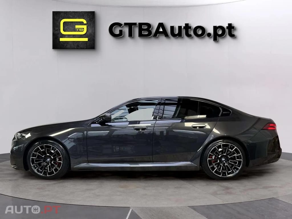 BMW M5 I.V.A DEDUTÍVEL