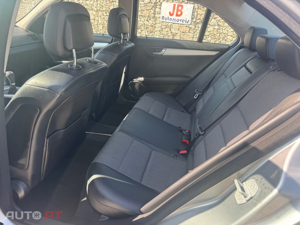Mercedes-Benz C 220 CDi Avantgarde BlueEfficiency