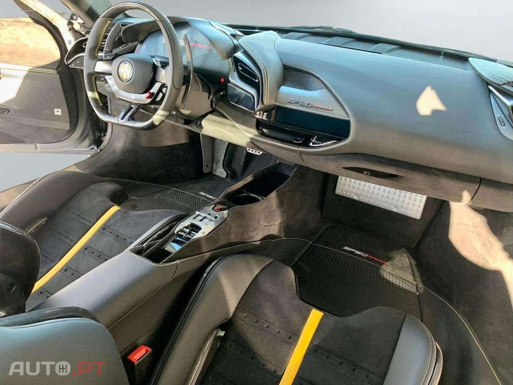 Ferrari SF90 Stradale Carbon/Lift/Racing