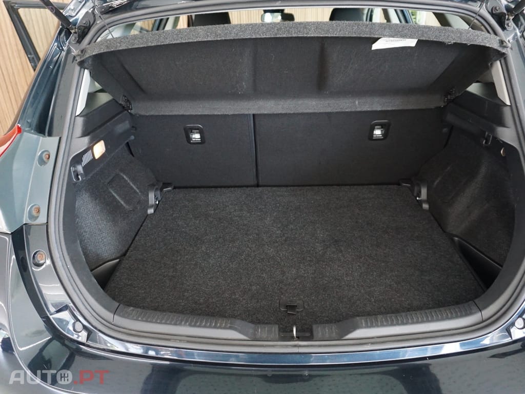 Toyota Auris 1.2 Turbo Design Edition