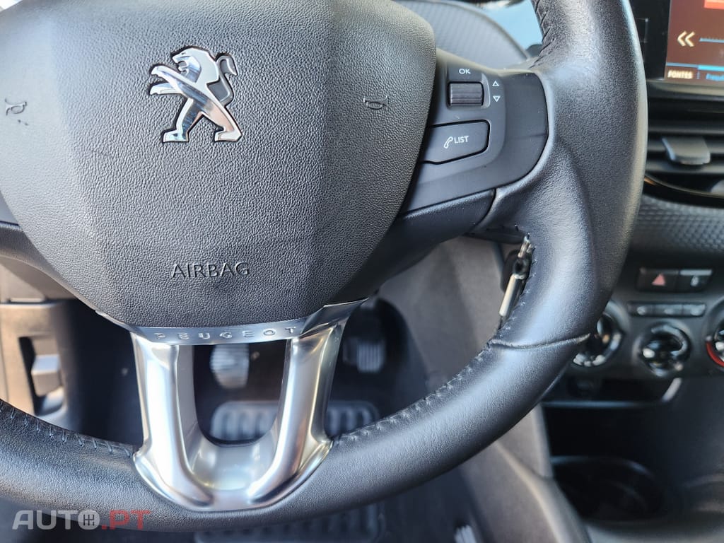 Peugeot 208 1.2 PureTech Style