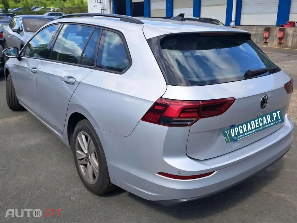 Volkswagen Golf Variant 1.0 eTSI OPF DSG Life