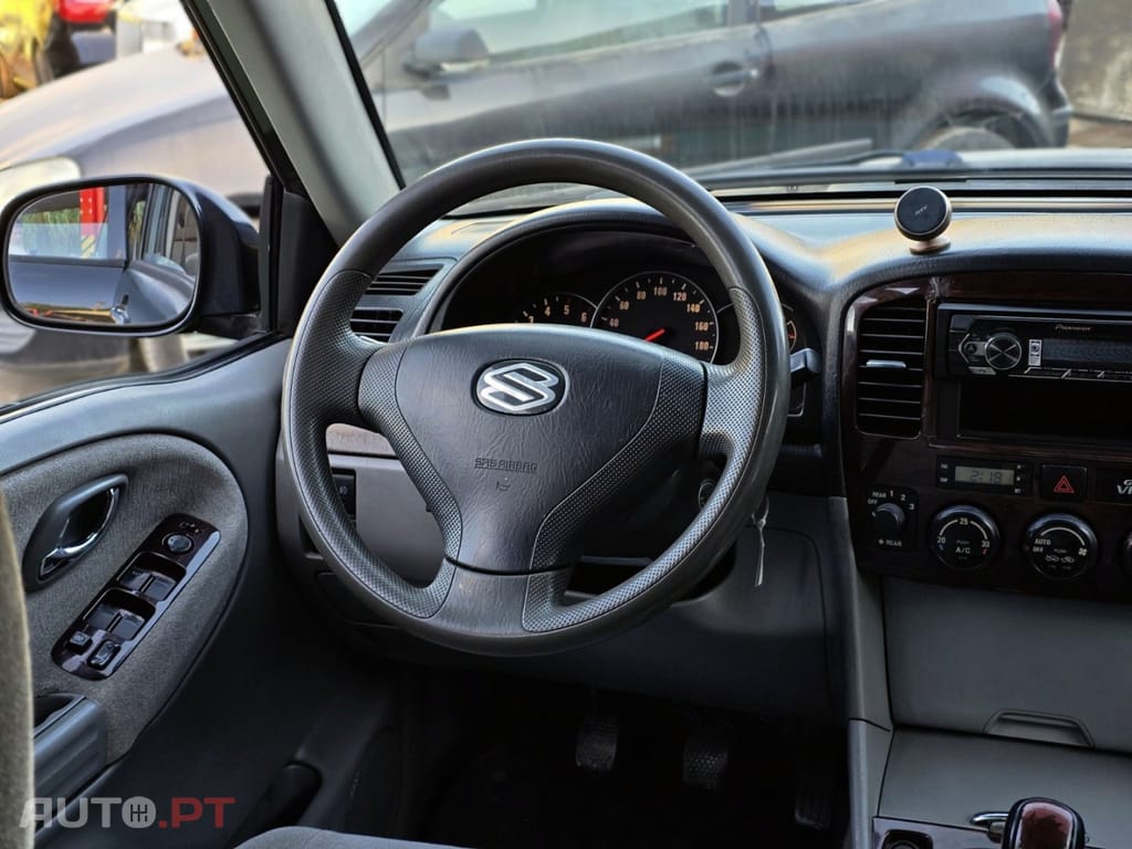 Suzuki Grand Vitara XL-7 2.0 HDi