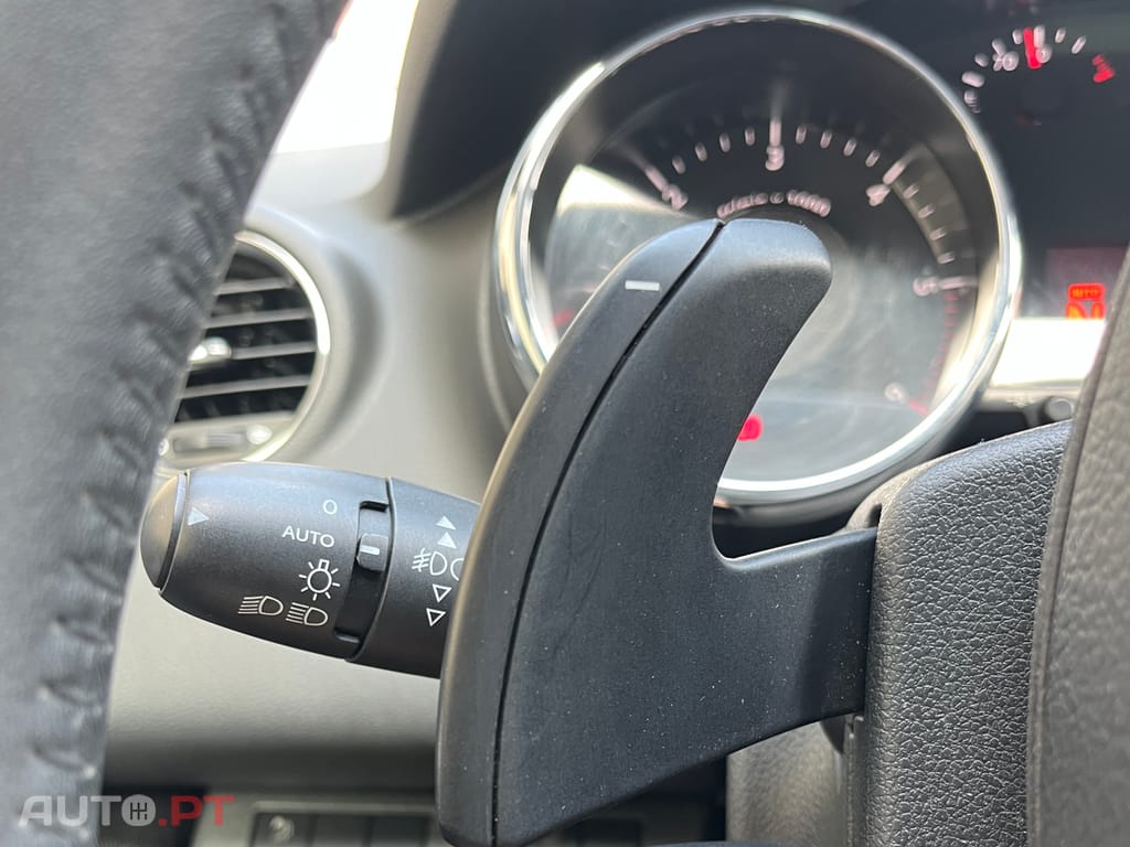 Peugeot 3008 1.6 e-Hdi Allure 2-Tronic