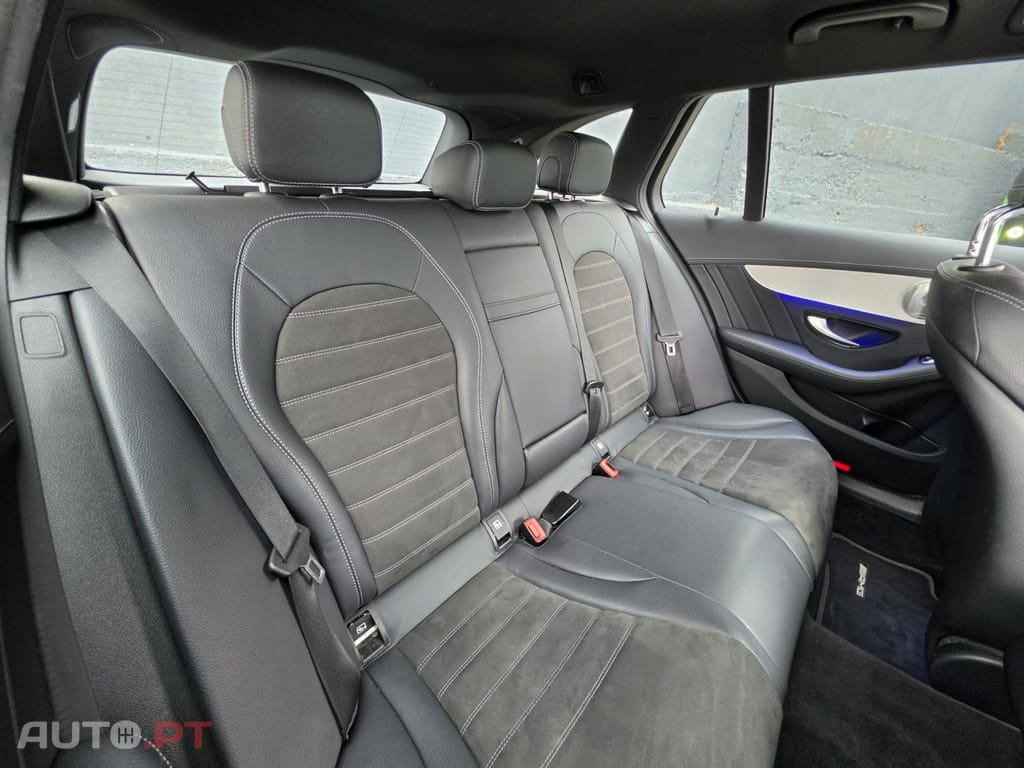 Mercedes-Benz C 300 e 9G-TRONIC AMG Line Advanced