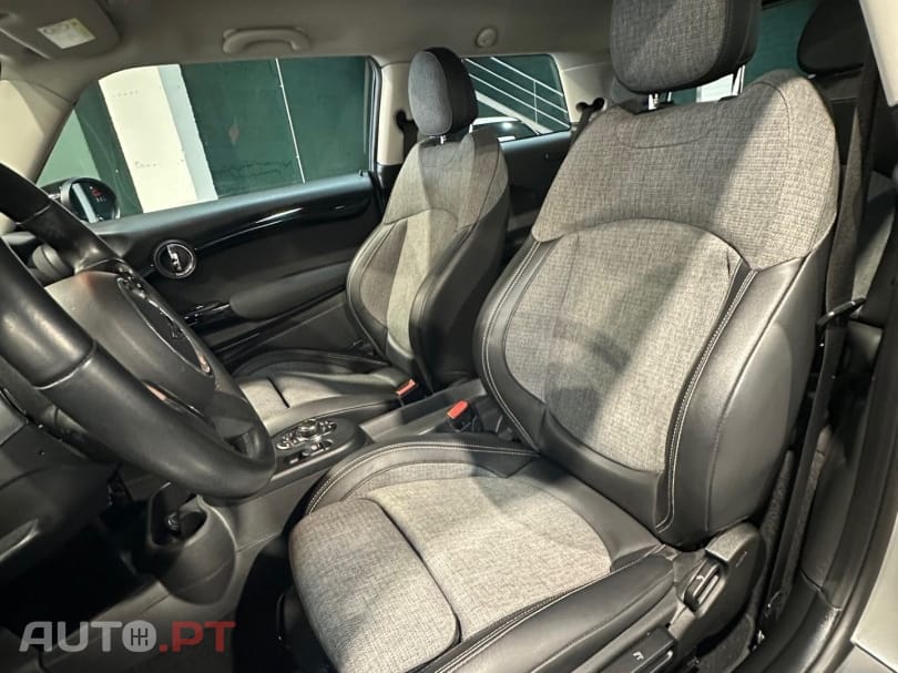 MINI Cooper Cooper SE