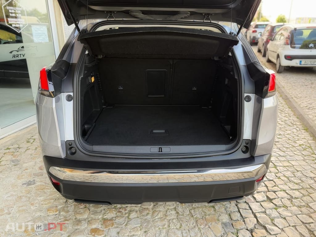 Peugeot 3008 1.5 BlueHDi Active