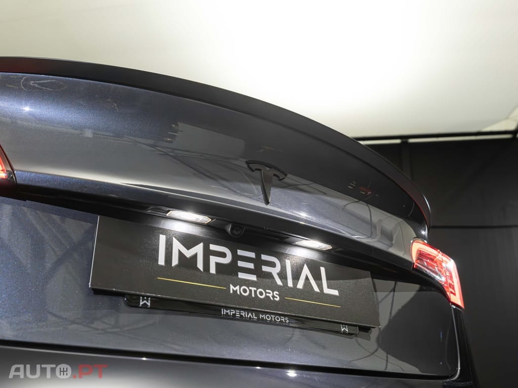 Tesla Model 3 Long-Range Dual Motor AWD
