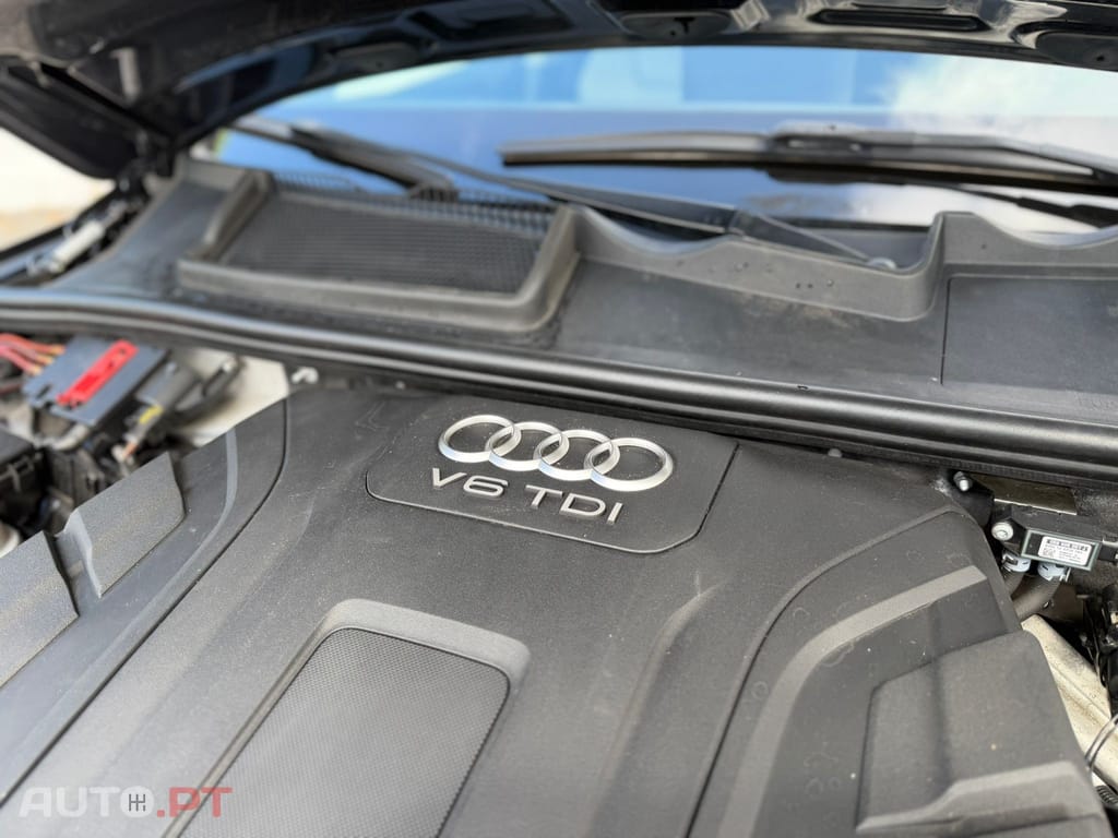 Audi Q7 3.0 TDI quattro tiptronic 7L