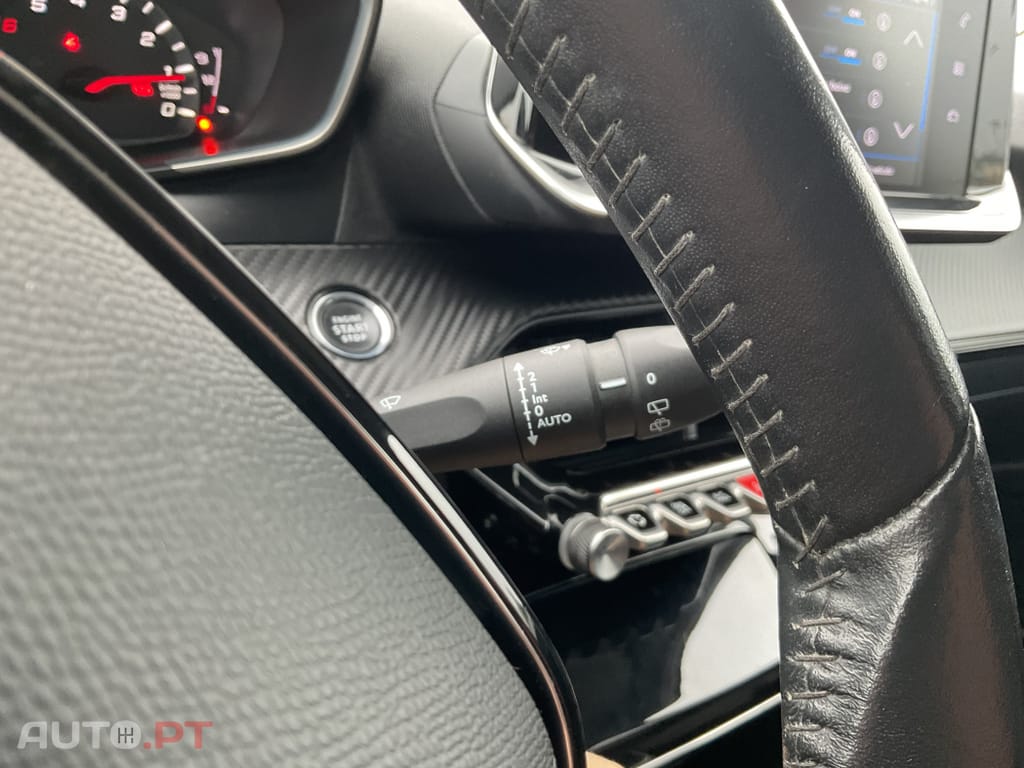 Peugeot 2008 1.2 PureTech Active Pack