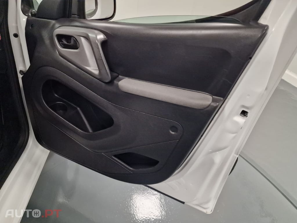 Citroen Berlingo 1.6 BLUEHDI  5 LUGARES