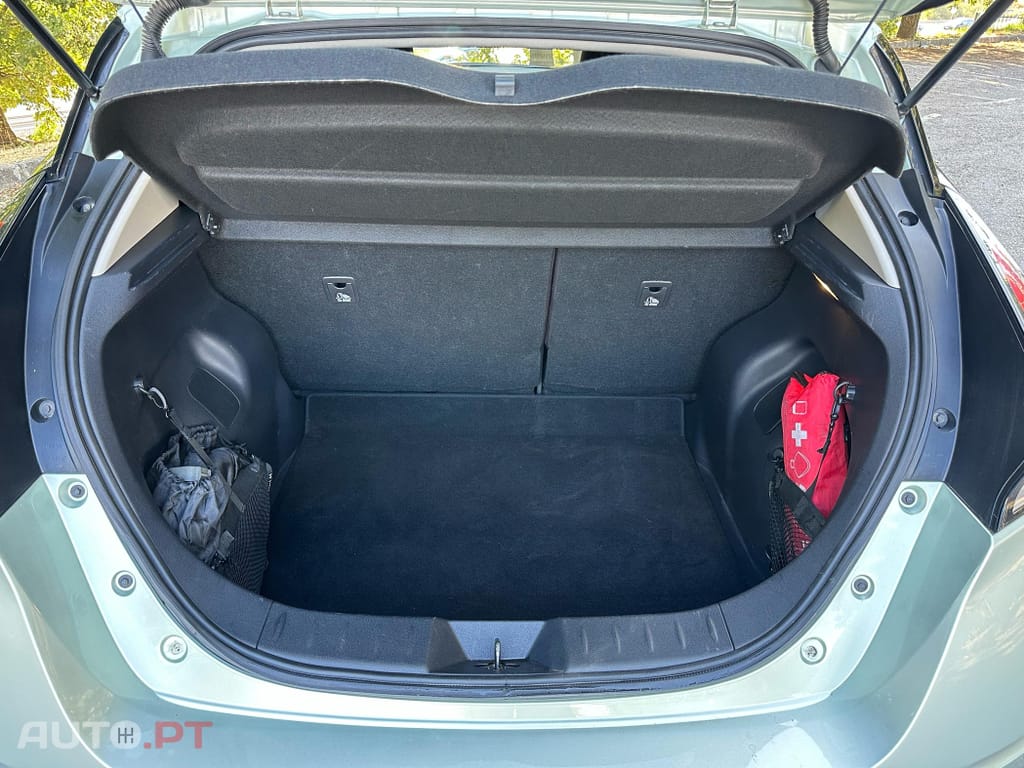 Nissan Leaf Tekna ProPilot Park