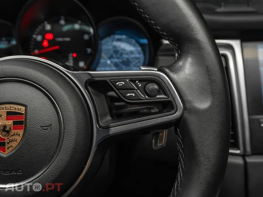 Porsche Macan PDK