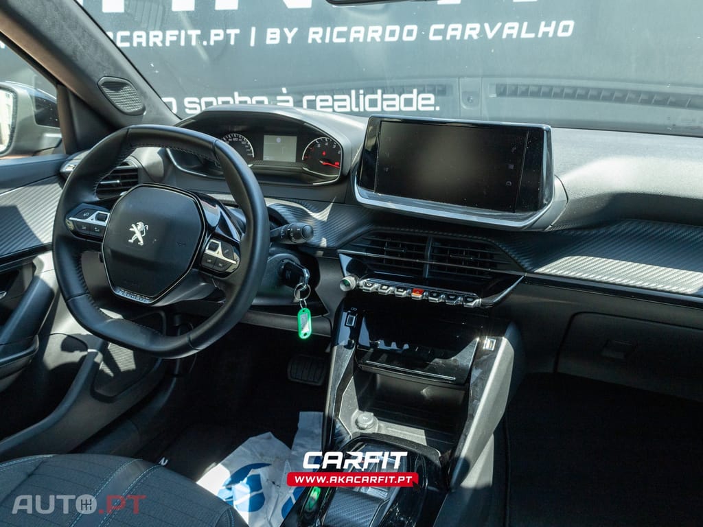 Peugeot 2008 1.2 PureTech Allure EAT6