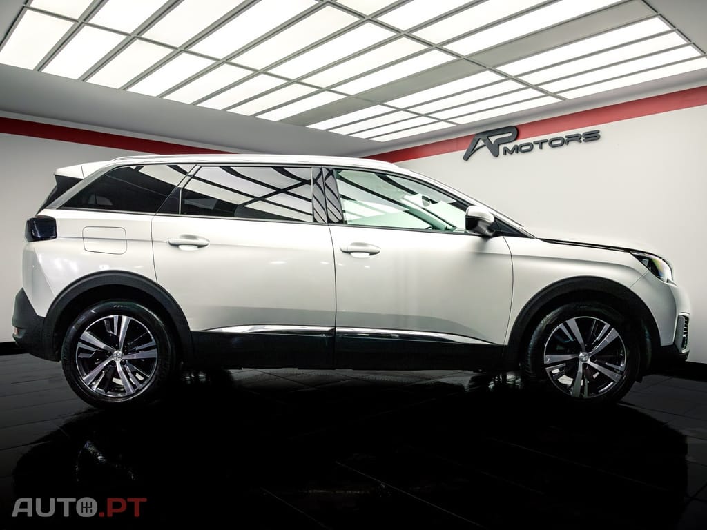 Peugeot 5008 1.5 BlueHDi Allure EAT8
